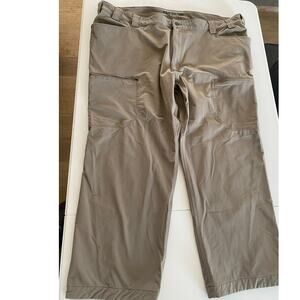 Duluth Trading Pants Men's 48x30 Tan Flexpedition Relaxed Fit Cargo Tactical